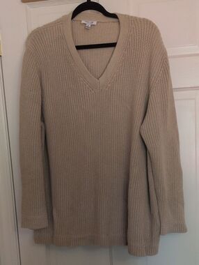 Emanuel Ungaro Cream V-Neck Ribbed Sweater